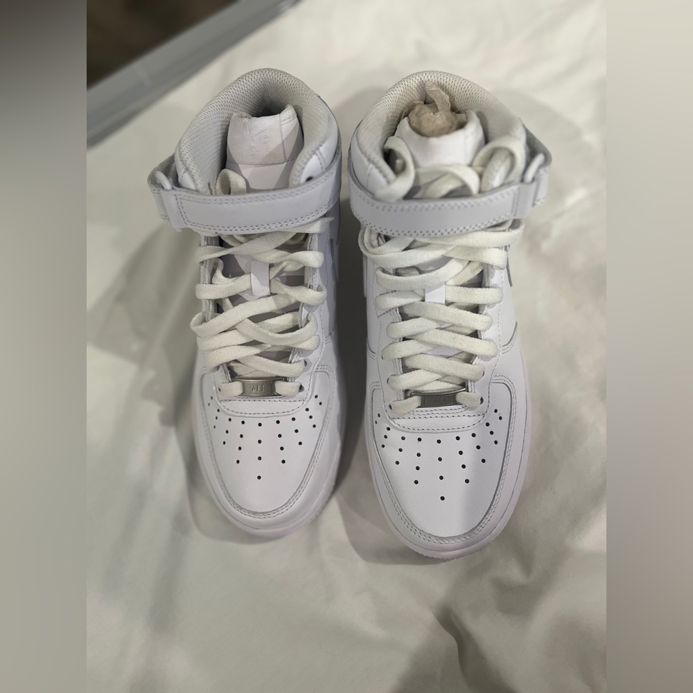 Nike Air Force 1 Mid EasyOn sneakers